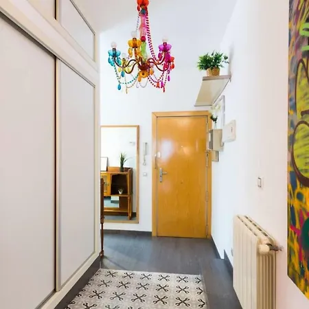 Lodging Sagrada Familia & Sant Pau Apartment Barcelona